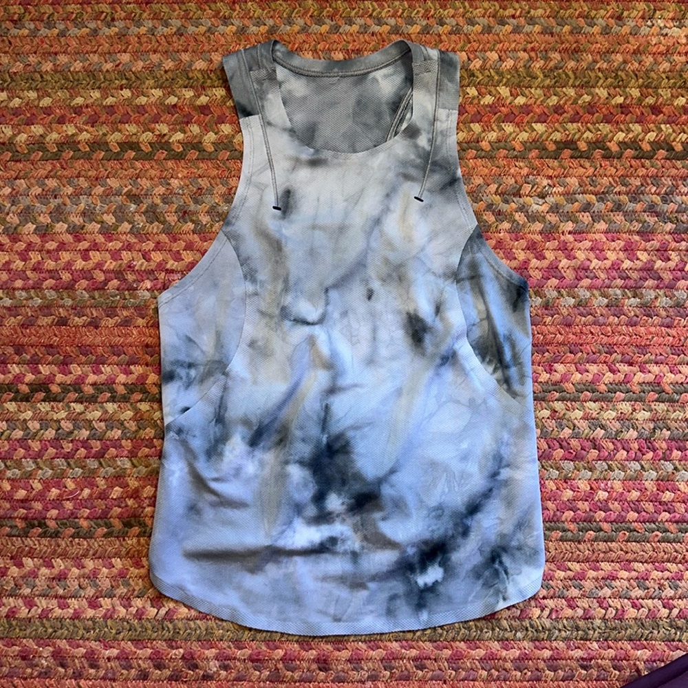 LULULEMON LIGHTWEIGHT RUN KIT TANK DIAMOND DYE WHITE BLACK